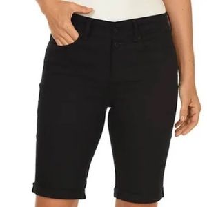 NYDJ Briella short, size 8, black